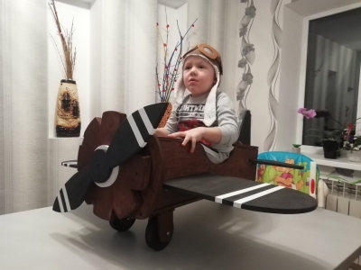 Самолет детский из натурального дерева